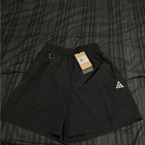 Nike ACG Repel Ripstop Shorts Womens SIZE XS Black Loose Fit Mid Rise